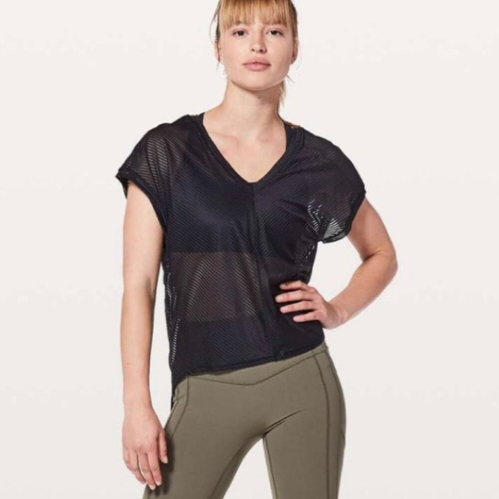 Lululemon Ahead By Miles Short Sleeve Women's Top Black Sz 6 Sheer Gym Workout